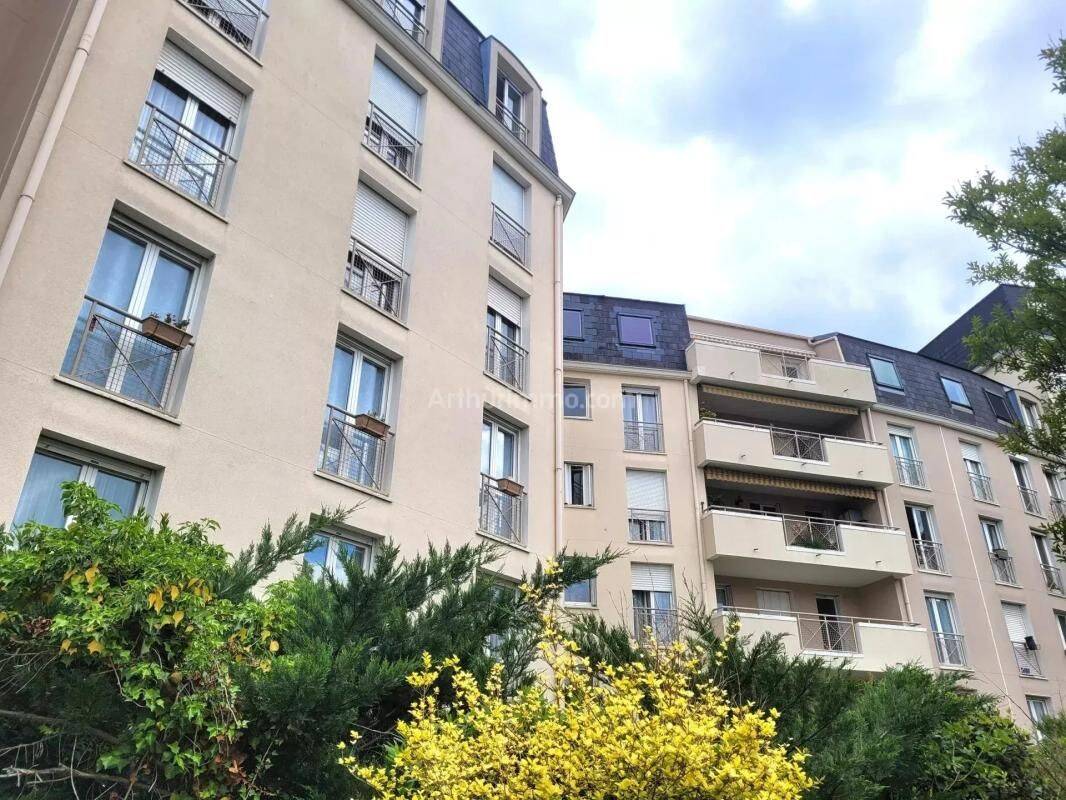 Appartement 3 pièces 74 m² · à Clamart · 74 m² · 1 201 €/mois