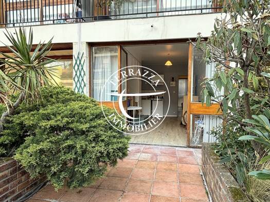 Studio à vendre 168 000 € 2 pièces 1 chambre 26,5 m² RDC/5 La Celle-Saint-Cloud 78170