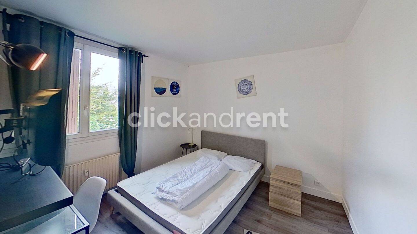 6 pièces 84 m² · à Bobigny · 84,3 m² · 611 €