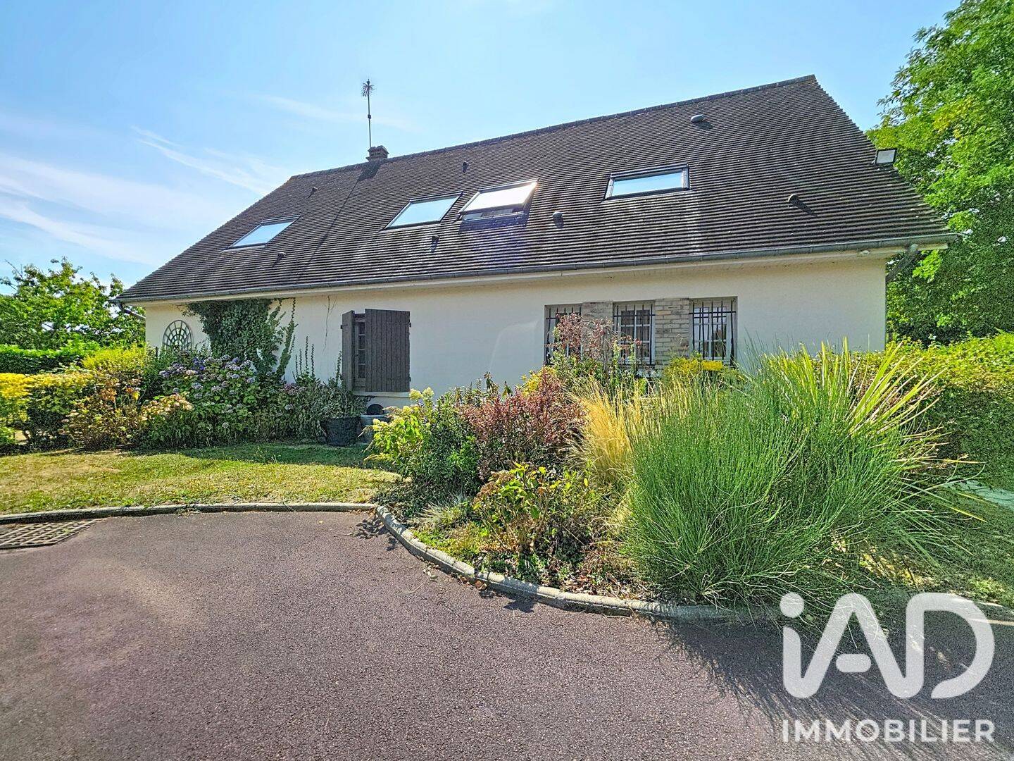 Maison 6 pièces 171 m² · à Saint-Planchers · 171 m² · 315 000 €