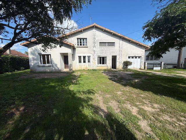 Maison 6 pièces 125 m² · à Saint-Aigulin · 125 m² · 129 000 €