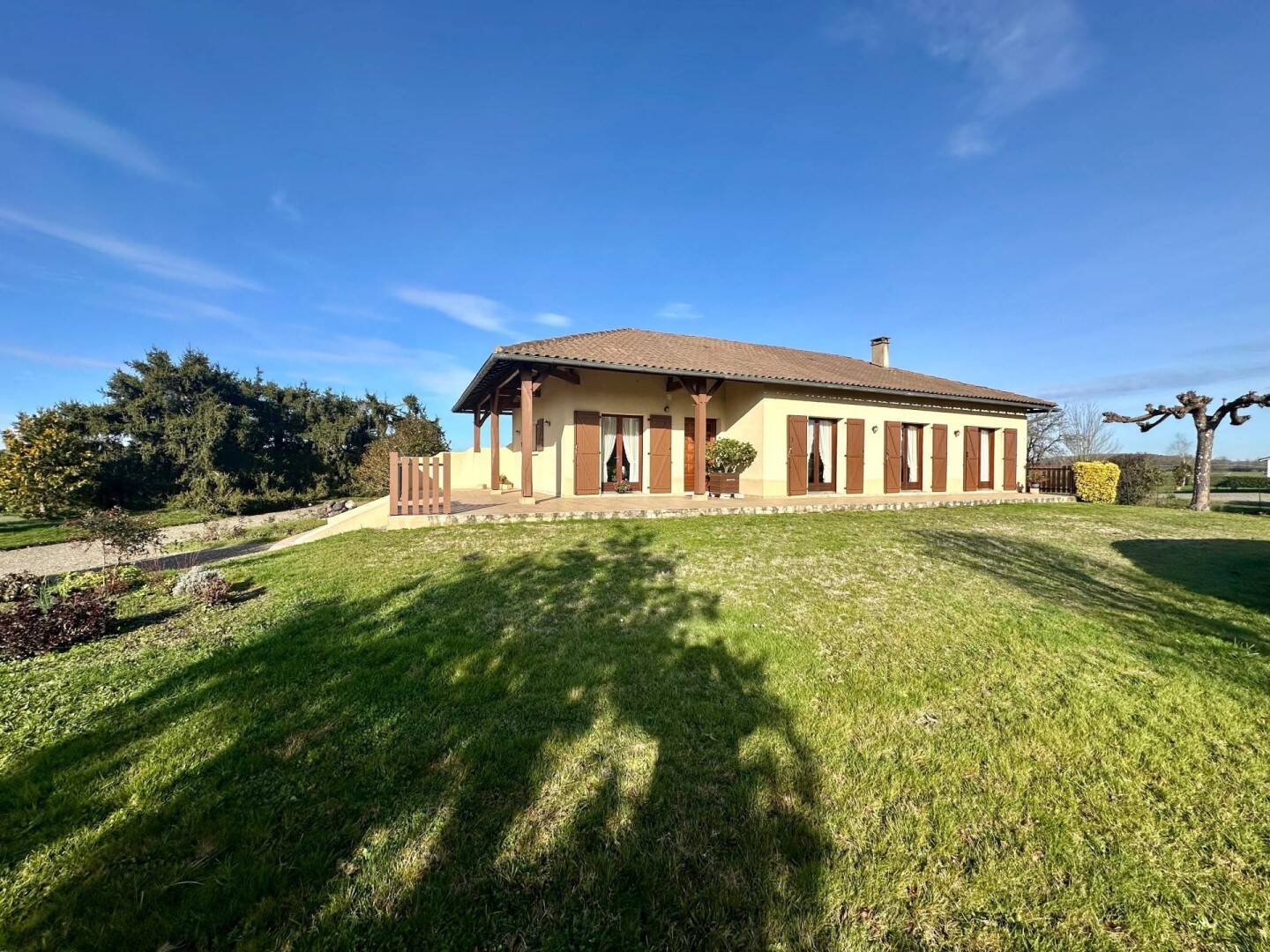 Maison de 123m² avec sous-sol sur un terrain arboré de 3100m²
