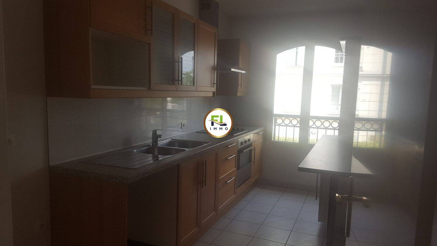 Appartement 3 pièces 70 m² · à Poissy · 69,9 m² · 1 262 €