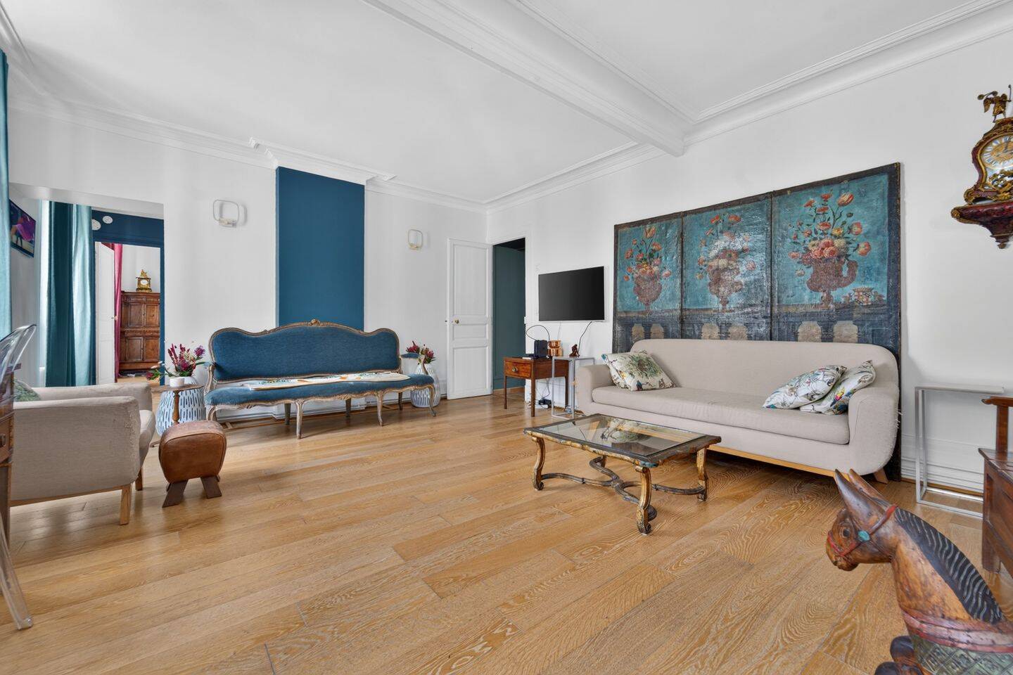 Appartement 6 pièces 107 m² · à Paris 10ème Arrondissement · 107 m² · 1 100 000 €