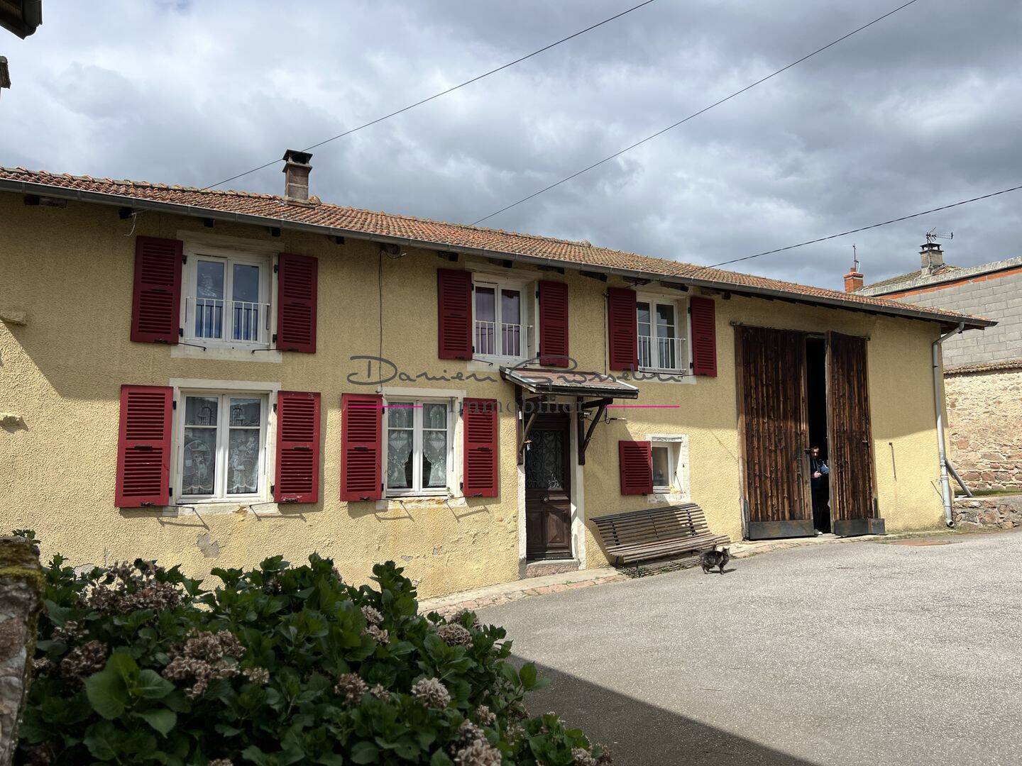Maison 6 pièces 134 m² · à Cours · 134 m² · 179 000 €