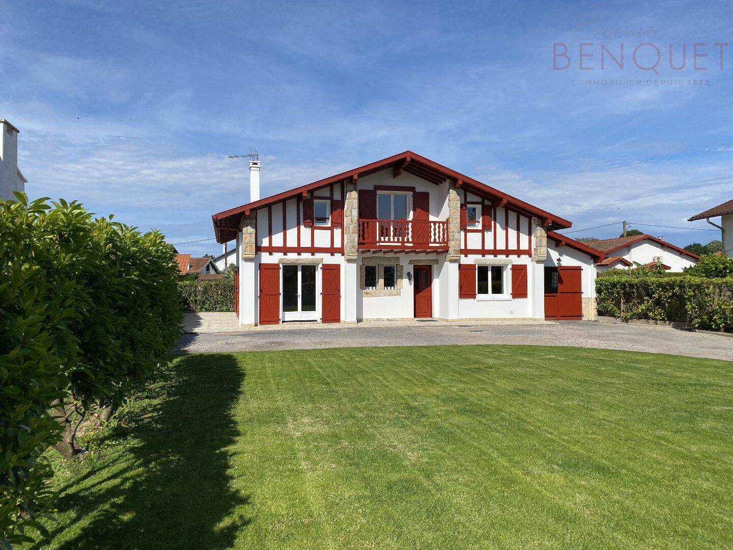 Maison 5 pièces 161 m² · à Biarritz · 161 m² · 2 950 €/mois