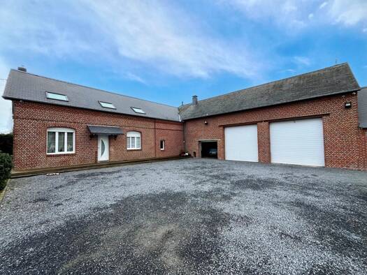 Maison à vendre 240 000 € 7 pièces 5 chambres 140 m² 3 595 m² de terrain La Capelle 02260