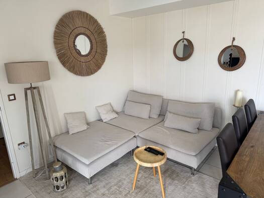 Appartement à louer 1 300 € 3 pièces 2 chambres 64 m² Étage 2/3 La Souys Floirac 33270