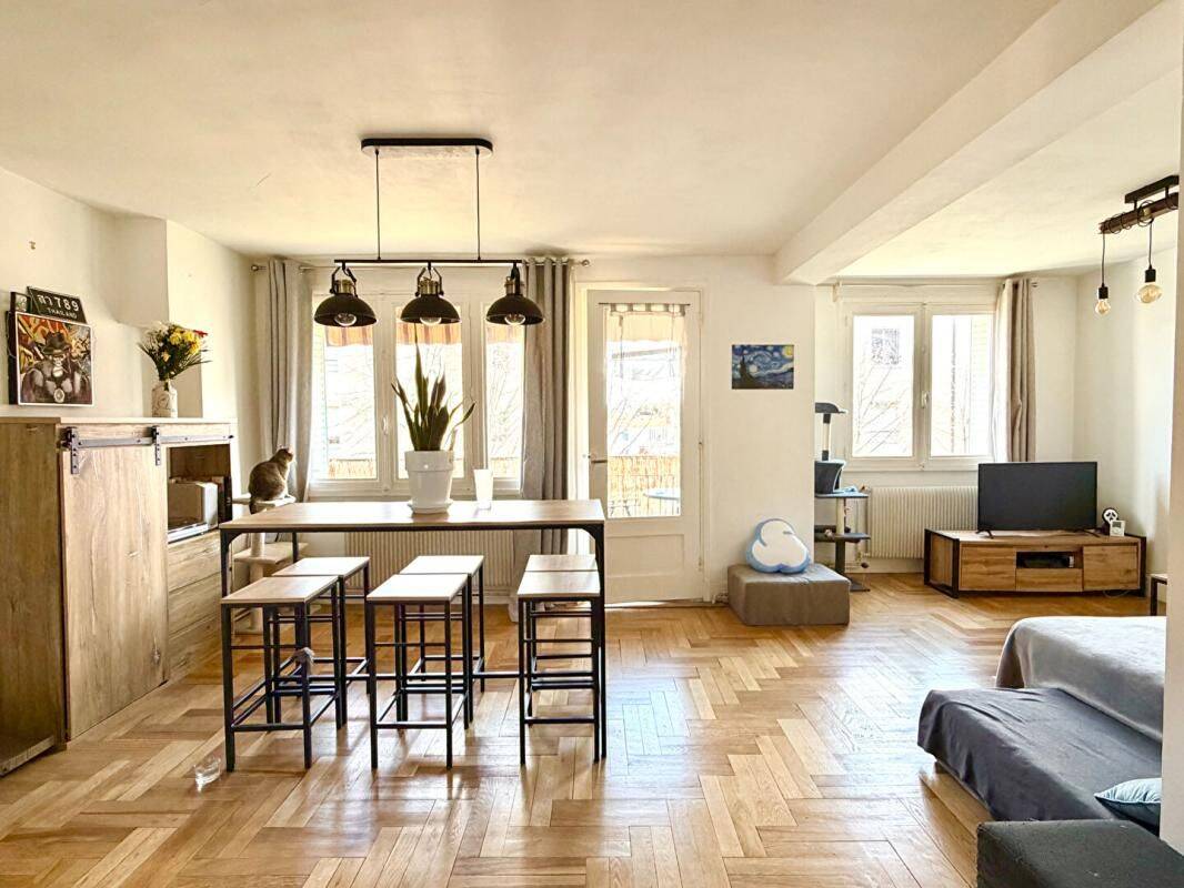 Appartement 4 pièces 67 m² · à Lyon 8ème Arrondissement · 67 m² · 215 000 €