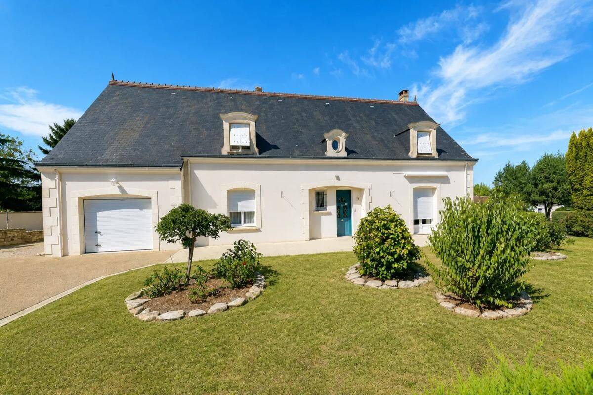 Maison 8 pièces 176 m² · à Nouans-les-Fontaines · 176 m² · 280 000 €