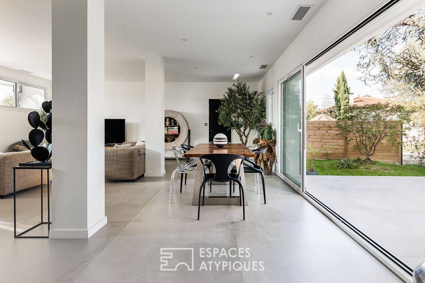 Maison 8 pièces 226 m² · à Brax · 226 m² · 983 000 €