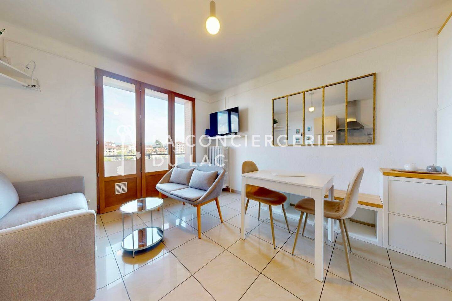3 pièces 74 m² · à Annecy · 74 m² · 1 350 €