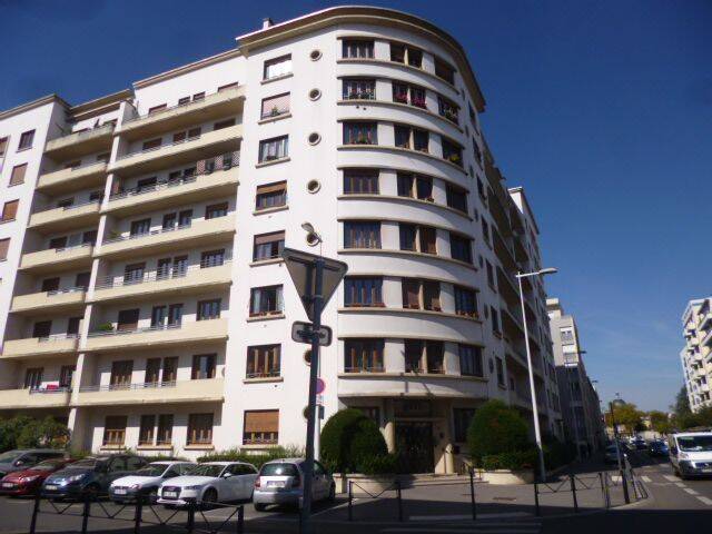 Appartement 3 pièces 98 m² · à Lyon 8ème Arrondissement · 98 m² · 895 €