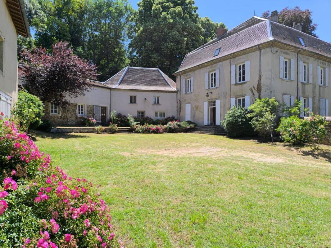 Maison 13 pièces 716 m² · à Moras-en-Valloire · 716,3 m² · 765 000 €