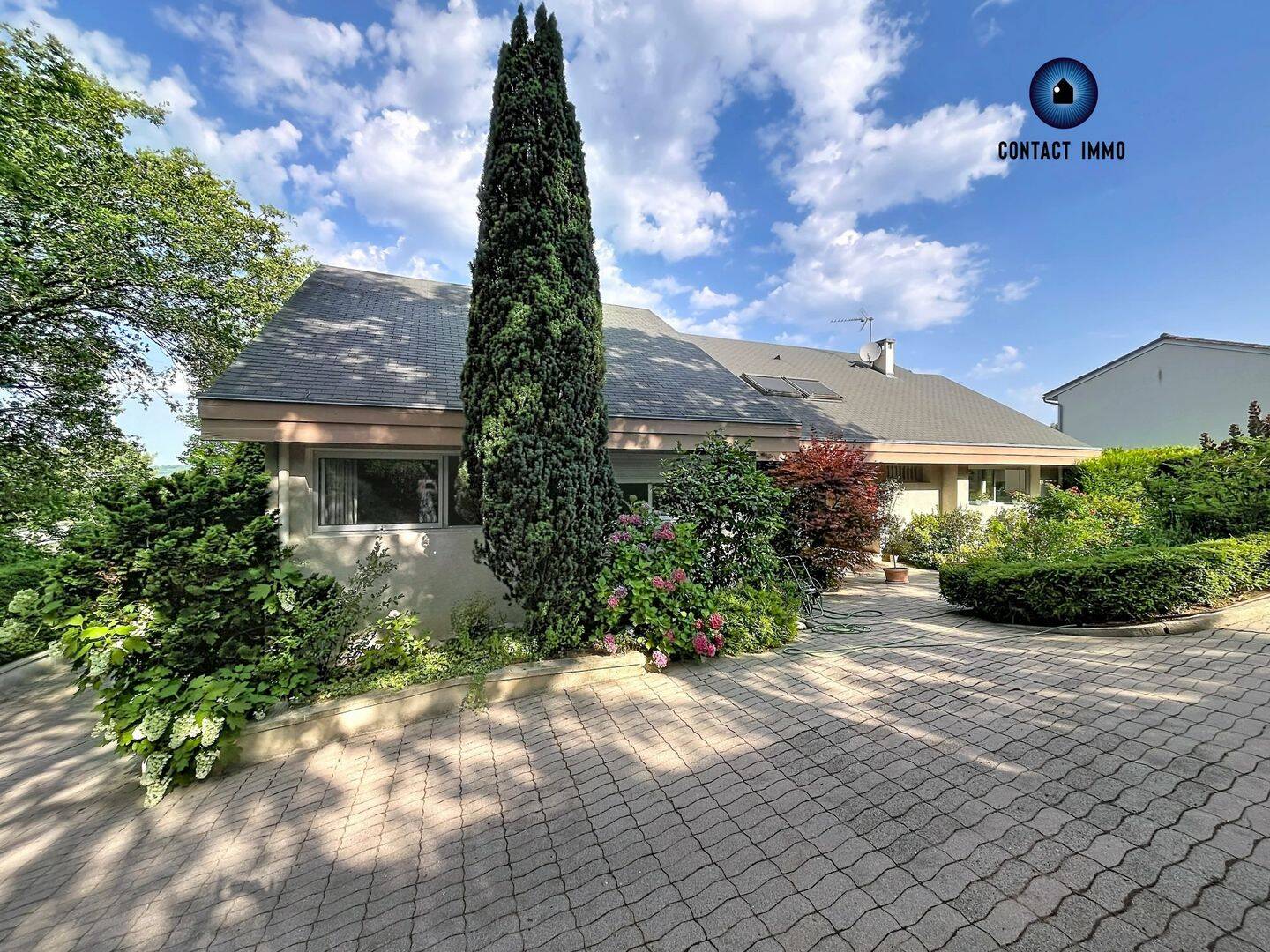 Maison 9 pièces 267 m² · à Malemort · 267 m² · 496 000 €