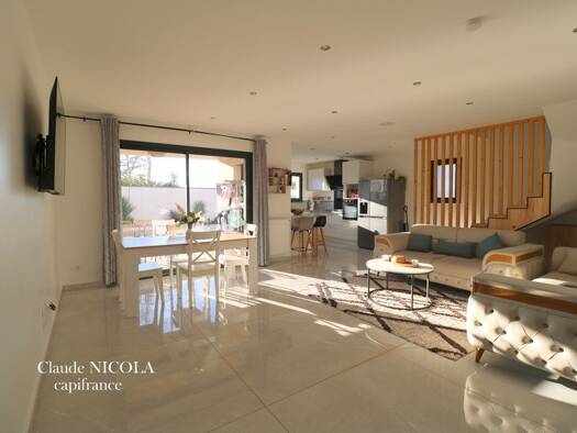 Maison à vendre 358 000 € 7 pièces 5 chambres 139 m² 513 m² de terrain Saint-Marcel-lès-Valence 26320