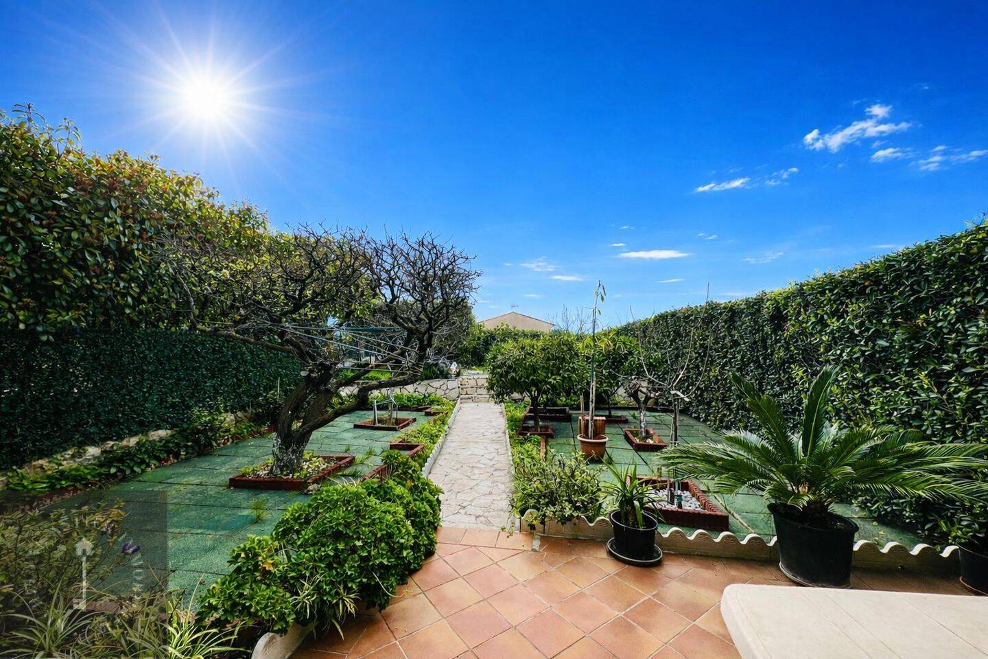 Maison 4 pièces 105 m² · à Saint-Laurent-du-Var · 105 m² · 630 000 €