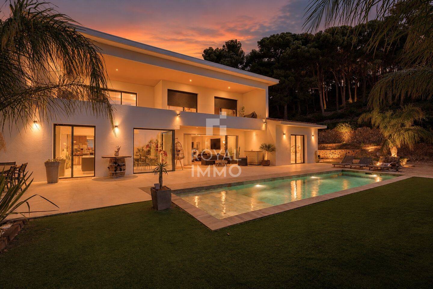 Maison 6 pièces 255 m² · à Ollioules · 255 m² · 1 599 000 €