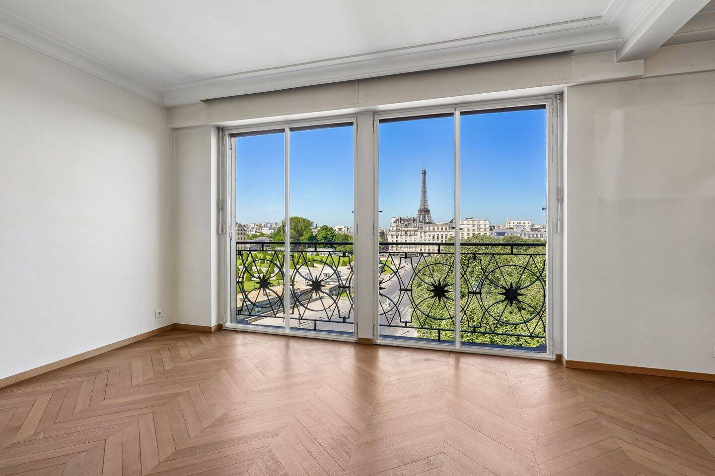 Appartement 4 pièces 75 m² · à Paris 7ème Arrondissement · 74,8 m² · 1 700 000 €