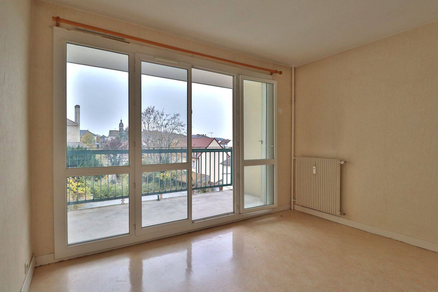 Appartement 4 pièces 77 m² · à Troyes · 76,6 m² · 76 500 €