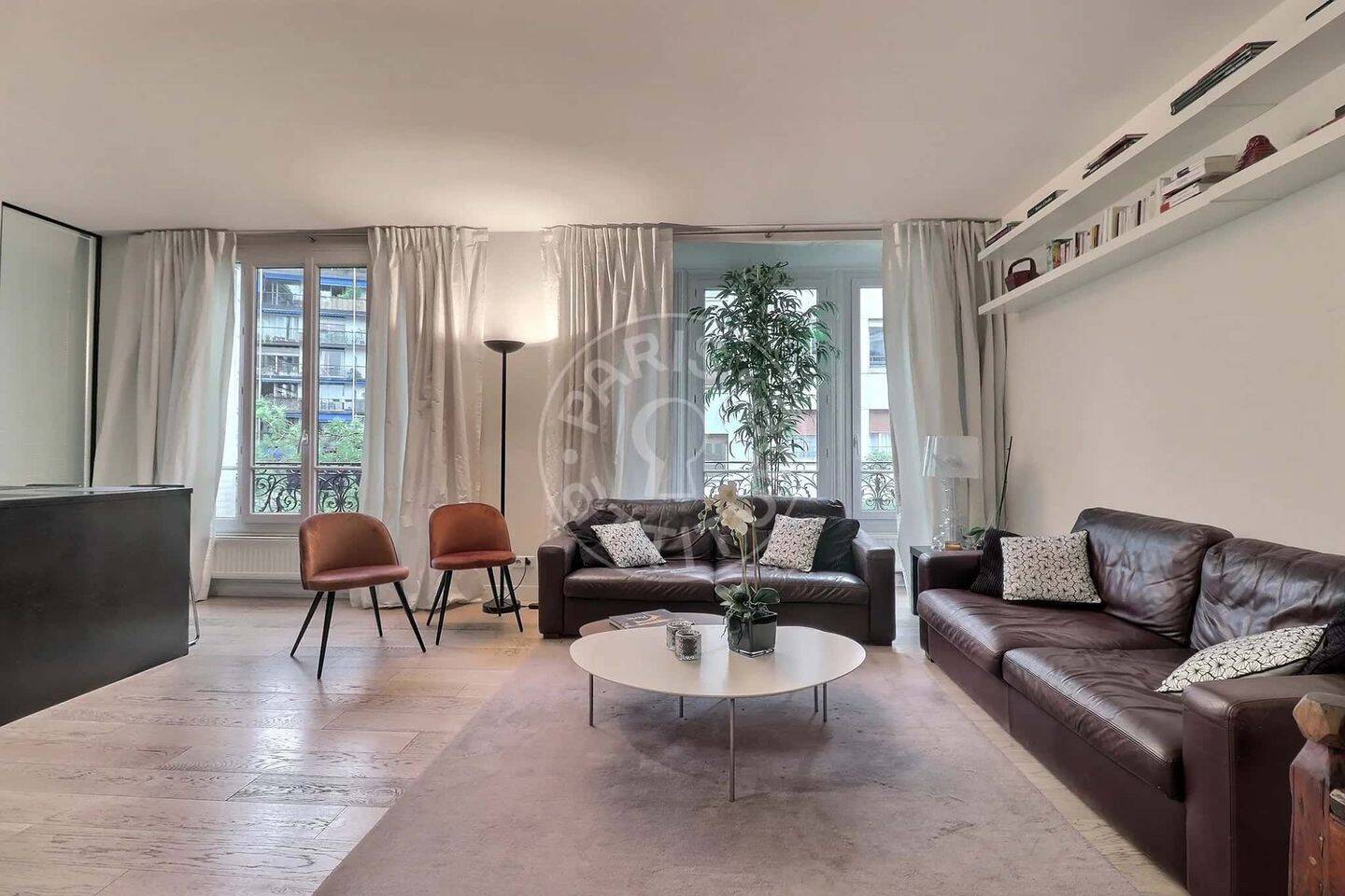 Appartement 2 pièces 62 m² · à Paris 16ème Arrondissement · 62 m² · 2 862 €
