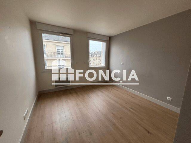 Appartement 3 pièces 70 m² · à Caen · 70,3 m² · 919 €