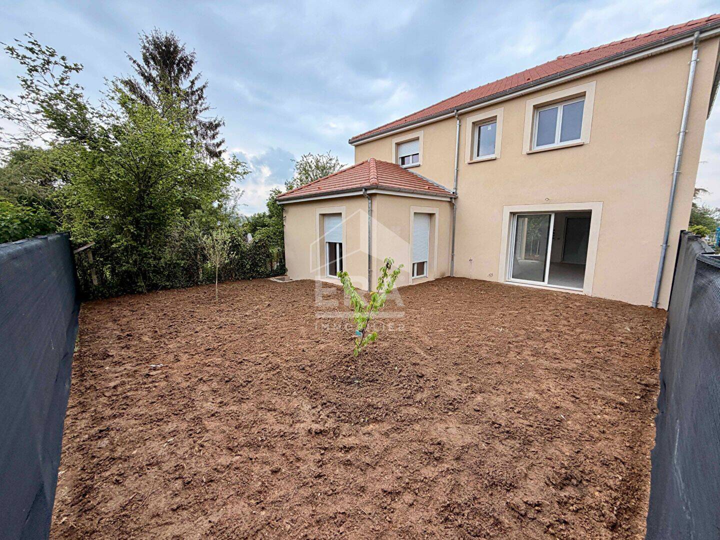 Maison 6 pièces 140 m² · à Marolles-sur-Seine · 140 m² · 280 000 €