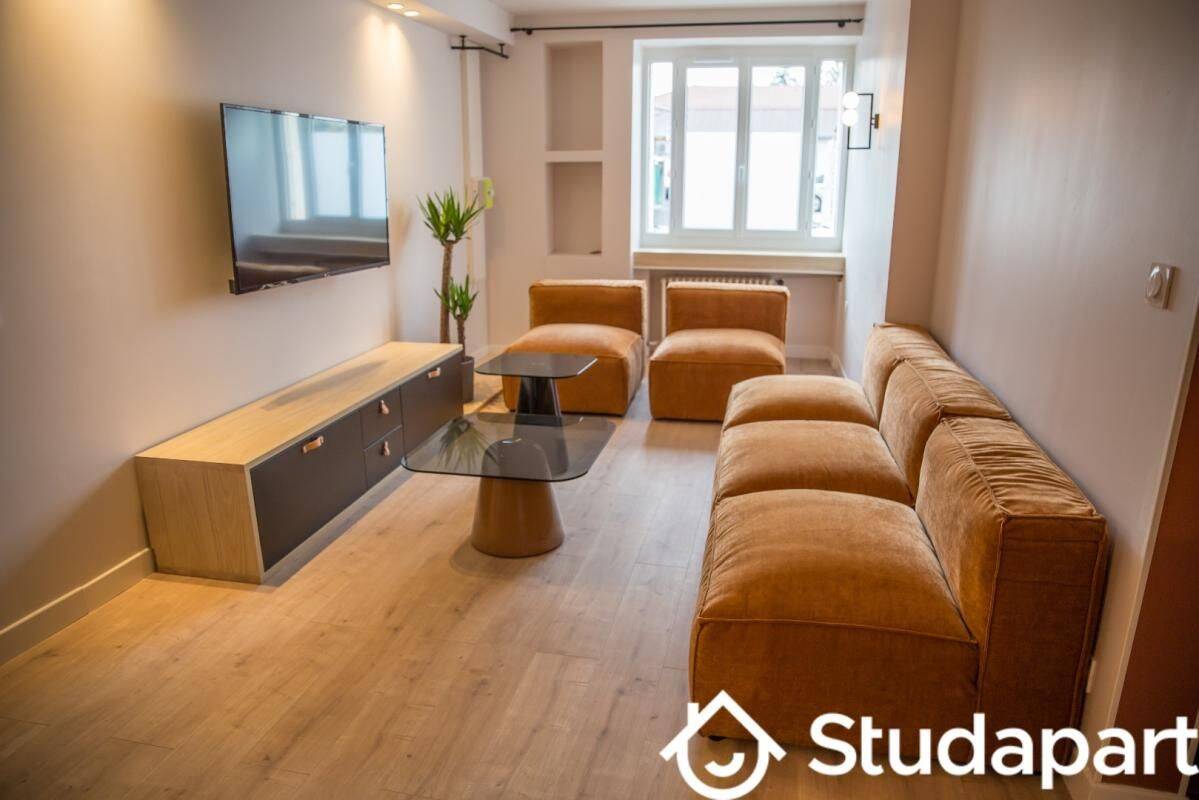 1 pièce 12 m² · à Bourg-en-Bresse · 12 m² · 480 €