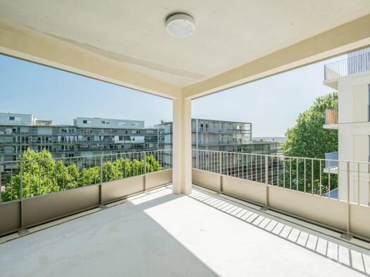Appartement à louer - Première occupation 1 174 € 3 pièces 2 chambres 74,8 m² 5ème étage Bordeaux Sud Bordeaux 33800