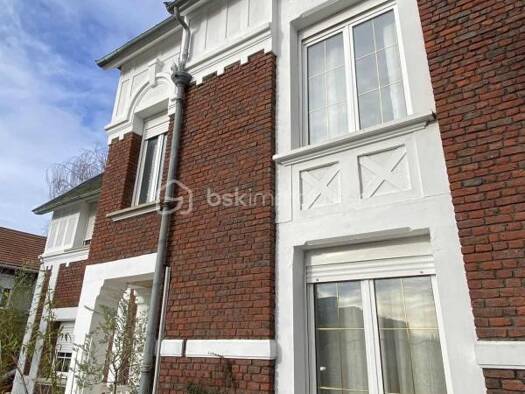 Maison à vendre 369 000 € 8 pièces 4 chambres 240 m² 670 m² de terrain Le Bord des Eaux Hénin-Beaumont 62110