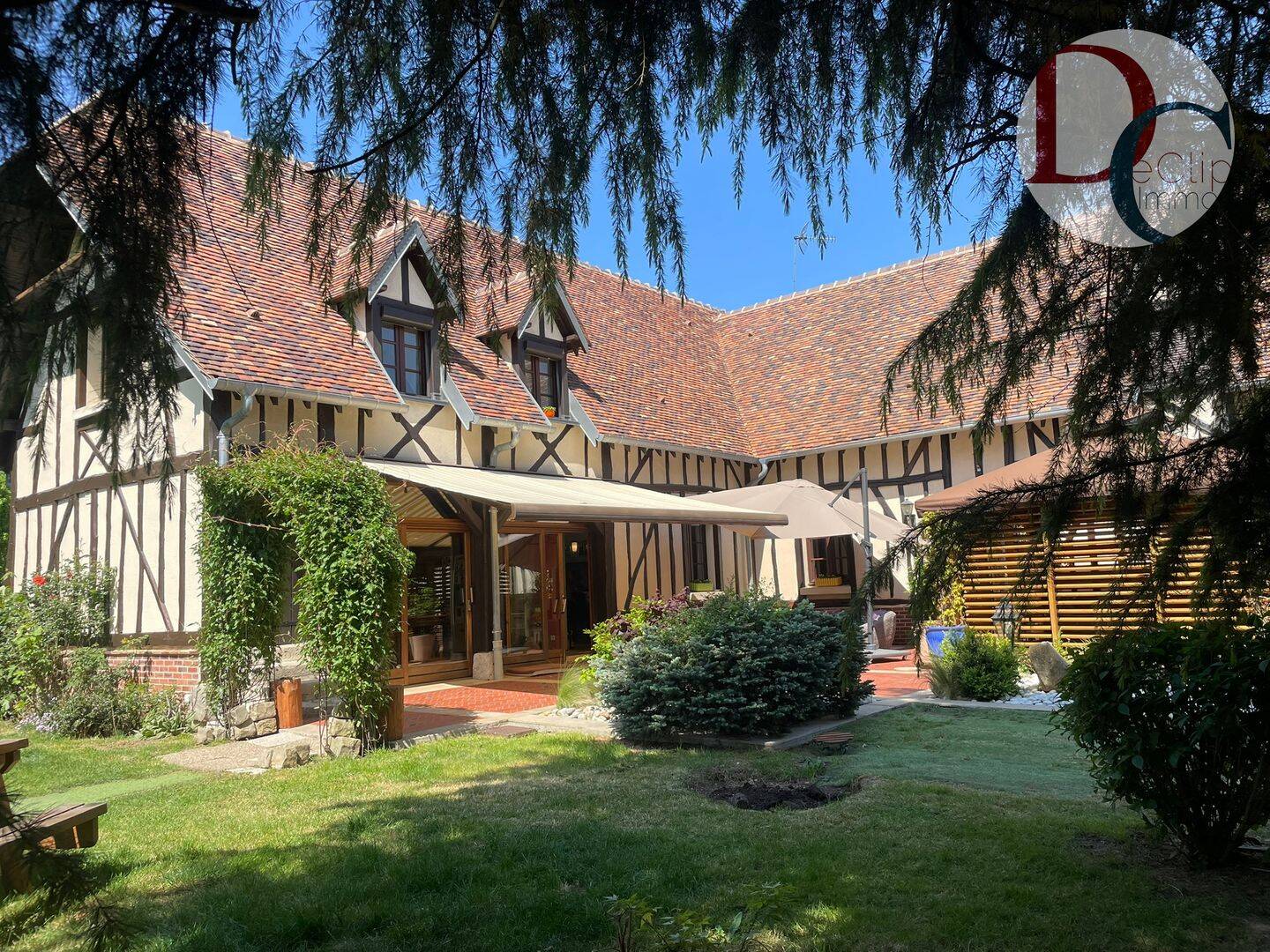 Maison 13 pièces 369 m² · à Beauvais · 369 m² · 665 000 €