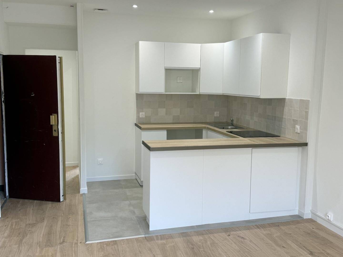 Appartement 3 pièces 56 m² · à Marseille 5ème Arrondissement · 56 m² · 880 €