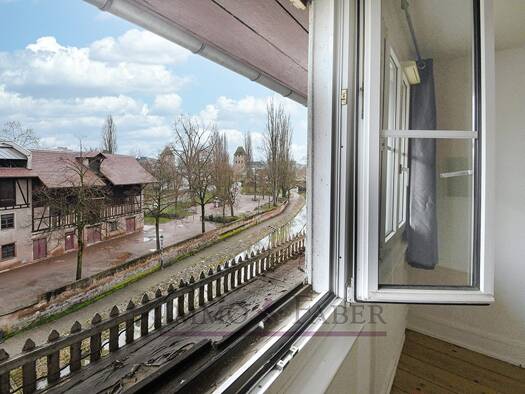 Appartement à vendre 218 400 € 2 pièces 1 chambre 49 m² Étage 3/4 Strasbourg 67000