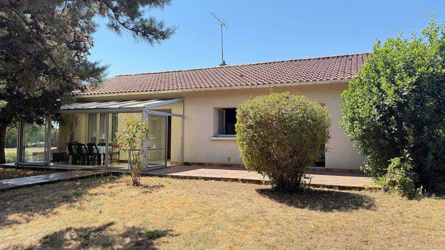Maison 5 pièces 115 m² · à Coulon · 115 m² · 145 600 €