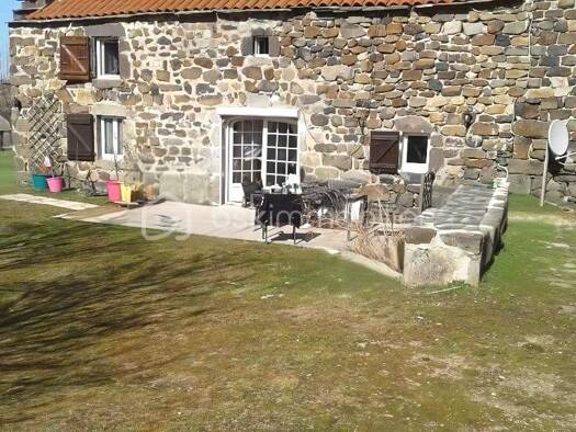 Maison à vendre 153 000 € 4 pièces 3 chambres 131 m² 715 m² de terrain Présailles 43150