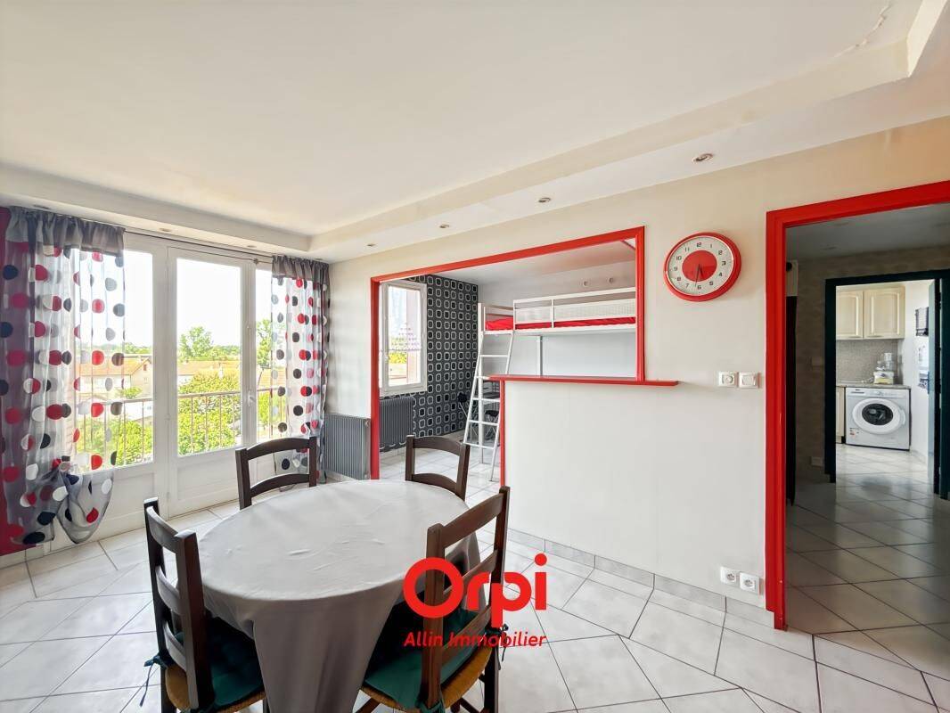 Appartement 2 pièces 50 m² · à Montluçon · 50,4 m² · 29 000 €