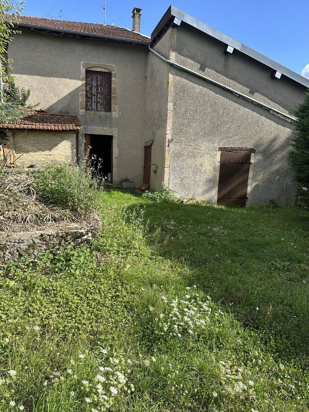 Maison 4 pièces 90 m² · à Les Hauts-de-Chée · 90 m² · 40 000 €