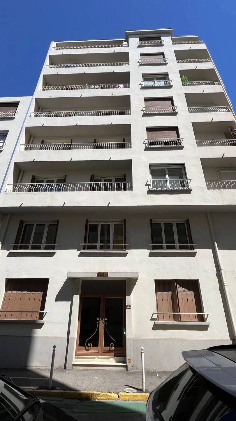 Appartement 3 pièces 76 m² · à Toulon · 76 m² · 140 000 €