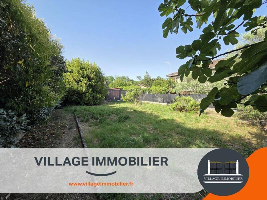 Terrain de 256 m² à Saint-Priest - photo 2