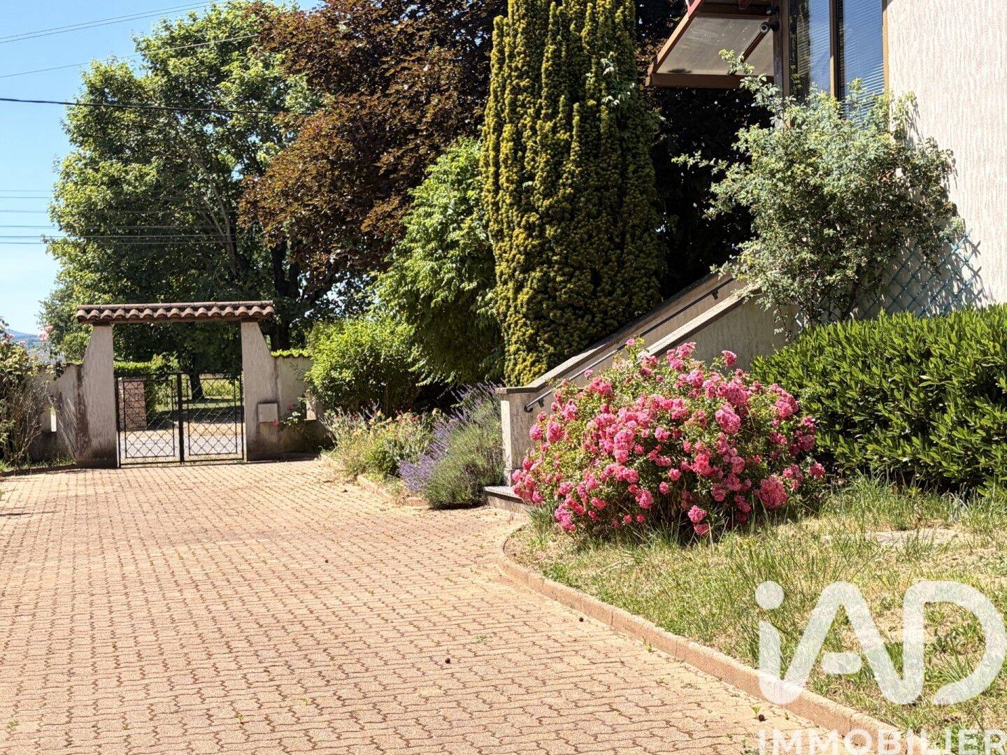 Maison 4 pièces 130 m² · à Feillens · 130 m² · 280 000 €