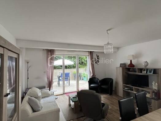 Appartement à vendre 248 500 € 3 pièces 2 chambres 67 m² RDC Bourg Guidel 56520