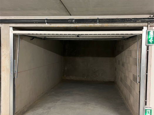 Parking à louer 160 € 15 m² Val Saint-André - Arc - La Torse Aix-en-Provence 13100