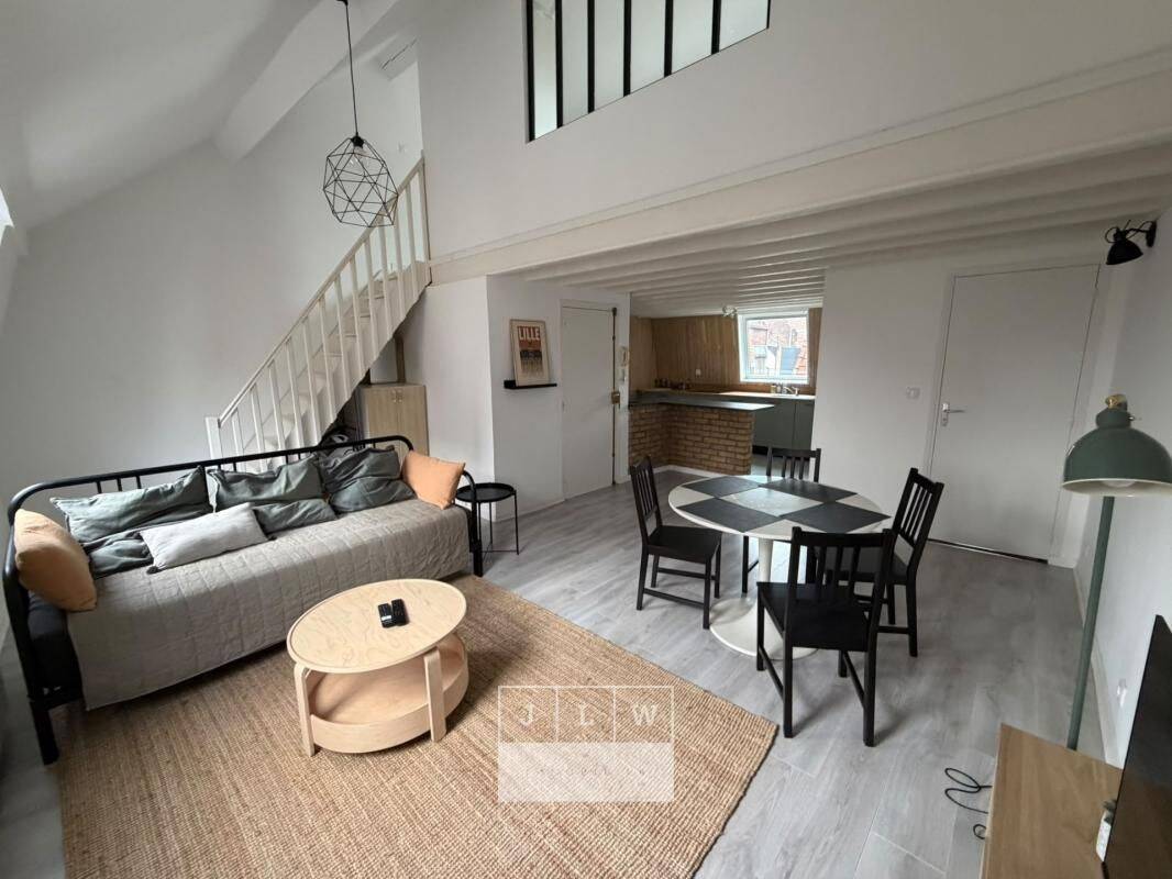 Appartement 2 pièces 56 m² · à Lille · 56 m² · 909 €/mois