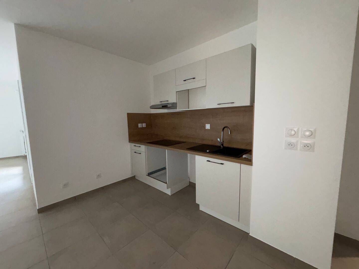Appartement 3 pièces 68 m² · à Genay · 68,4 m² · 928 €/mois
