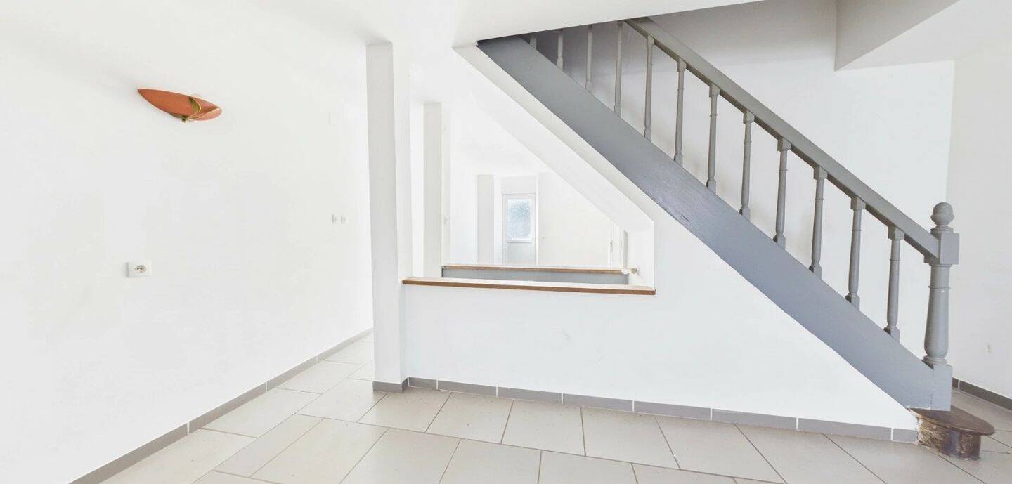 Appartement 5 pièces 99 m² · à Bogny-sur-Meuse · 98,8 m² · 600 €