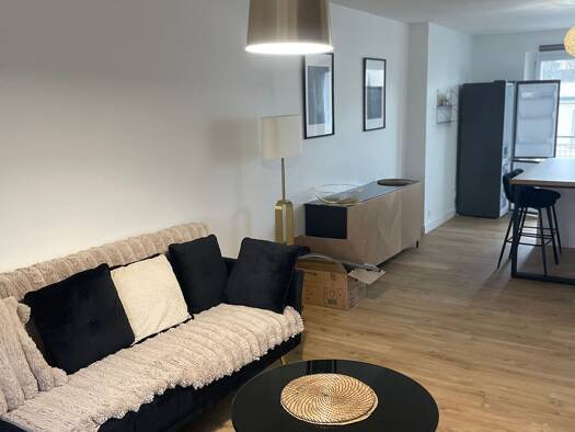 Appartement à louer 750 € 3 pièces 2 chambres 58 m² Étage 1/4 Europe Brest 29200