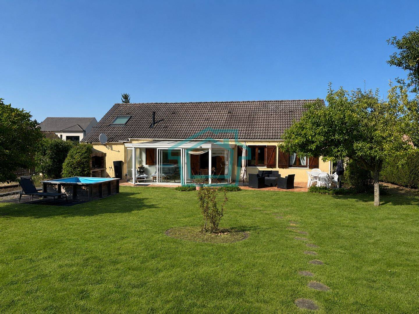 Maison 5 pièces 100 m² · à Thoiry · 100 m² · 335 000 €