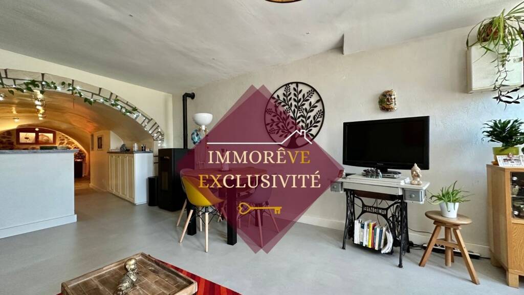 Maison à vendre 229 900 € 5 pièces 3 chambres 158 m² 115 m² de terrain St Pierre de Boeuf 42520