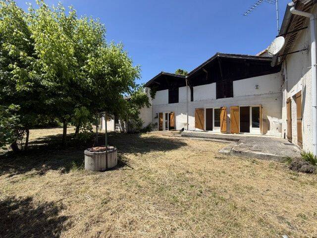 Maison 5 pièces 136 m² · à Saint-Aigulin · 136 m² · 151 000 €