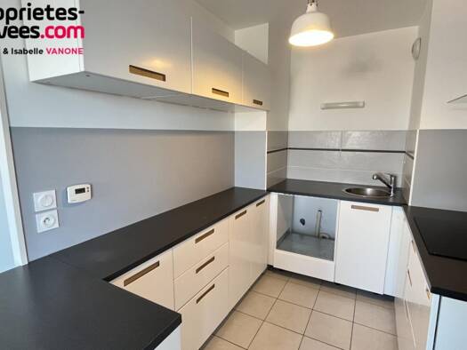 Appartement à vendre 165 000 € 2 pièces 1 chambre 38,9 m² Étage 4/4 Sud Pérenchies 59840